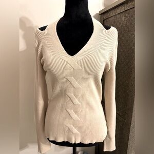 NWOT SOFIA JEANS Sweater